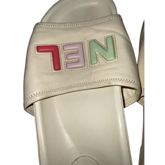 Chanel 2022 Lambskin Cream Slides Size 9 - Picture 5 of 6